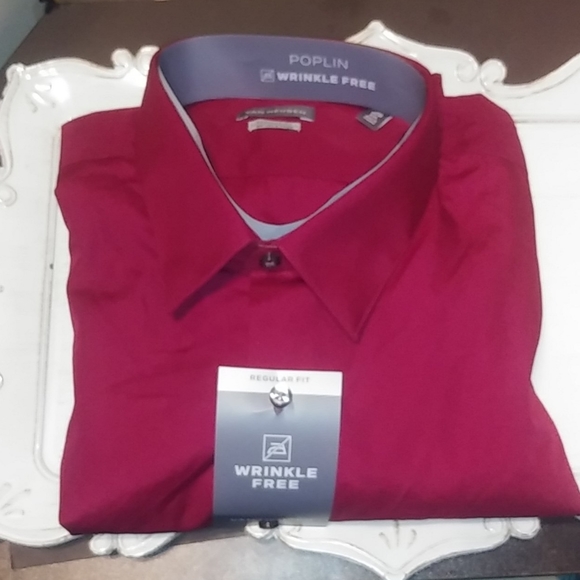 Van Heusen Magenta Wrinkle Free LS Dress Shirt NWT - Picture 5 of 6